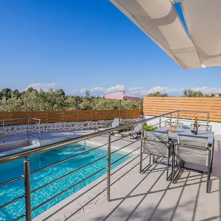 Villa Elianthos Luxury