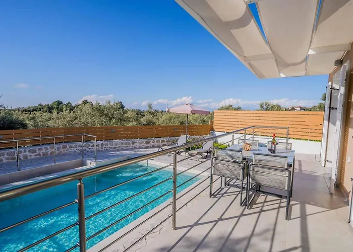 Vila Elianthos Luxury