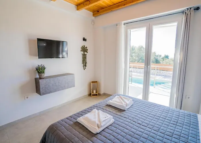Elianthos Luxury Vila Tsoukaládhes