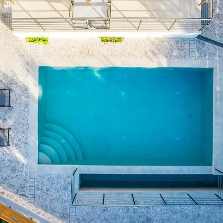 Elianthos Luxury * Tsoukaládhes