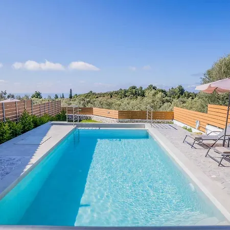 Elianthos Luxury Τσουκαλάδες