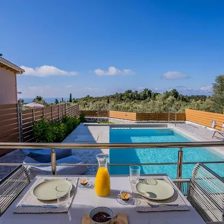 Elianthos Luxury Βίλα Τσουκαλάδες